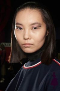 Maquillaje de ojos en Prada, bien marcado